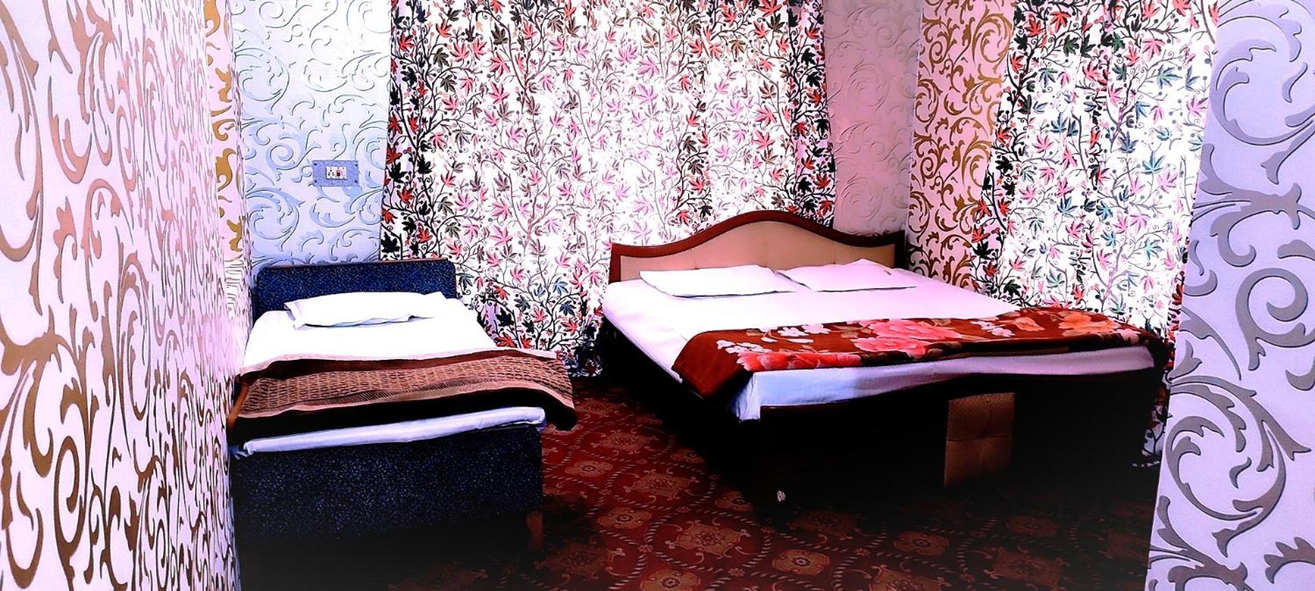 Fabulous Kashmir Srinagar Hotel Екстериор снимка